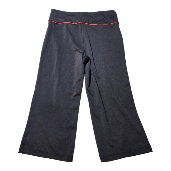 Nike Dri-Fit Athletic Capri Wide Leg Leggings - Picture 2 of 6